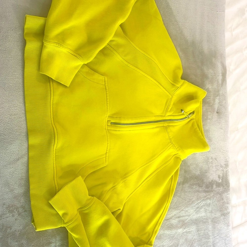 Lululemon funnel neck scuba